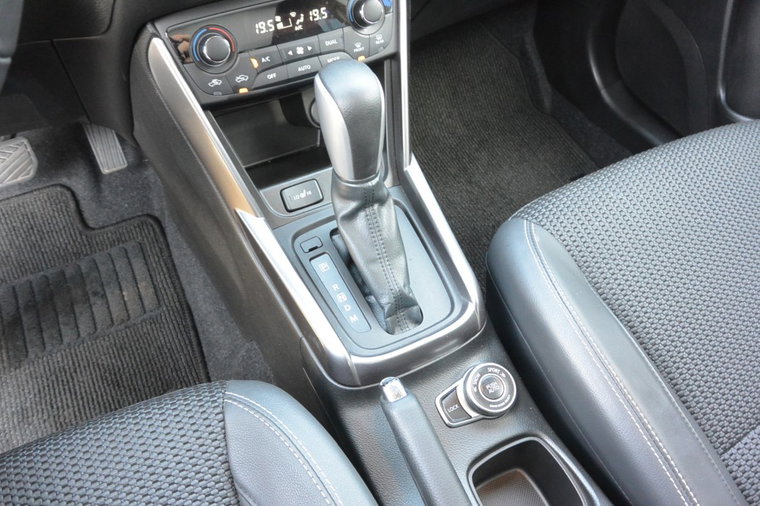 Vehicle Image 27