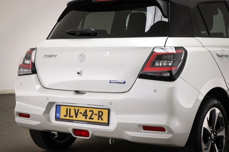 Vehicle Image 18