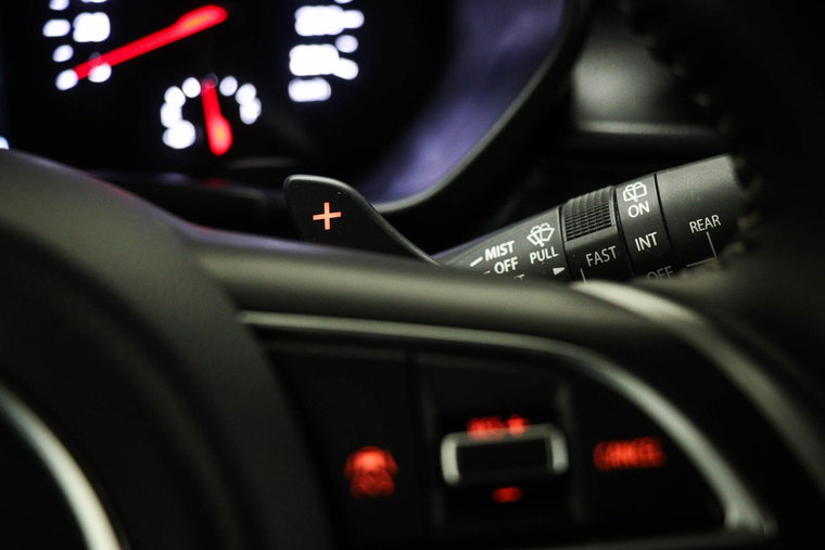 Vehicle Image 32