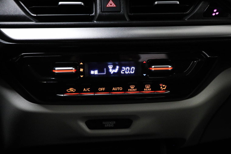 Vehicle Image 37