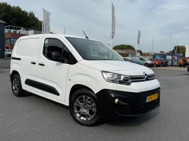Vehicle Image 34