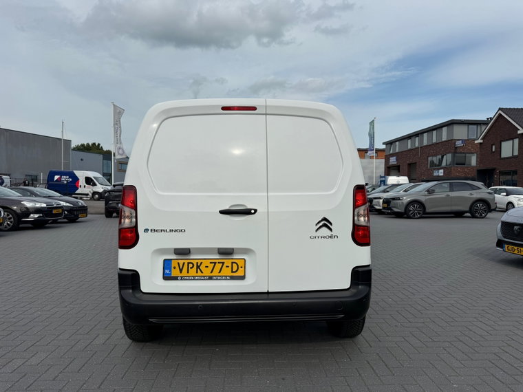 Vehicle Image 38