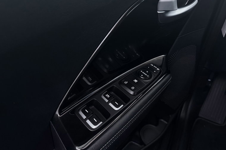 Vehicle Image 35