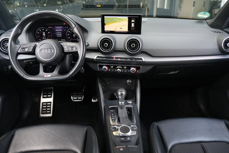 Vehicle Image 11