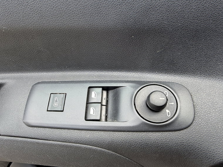 Vehicle Image 34