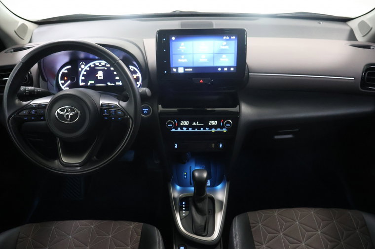Vehicle Image 6