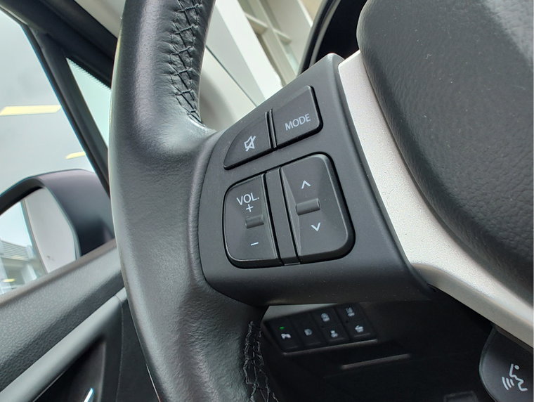 Vehicle Image 23