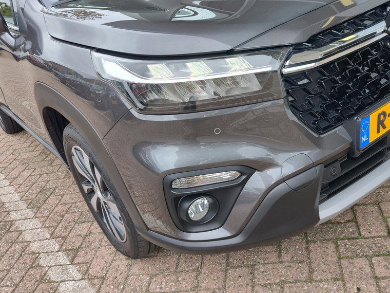 Vehicle Image 43