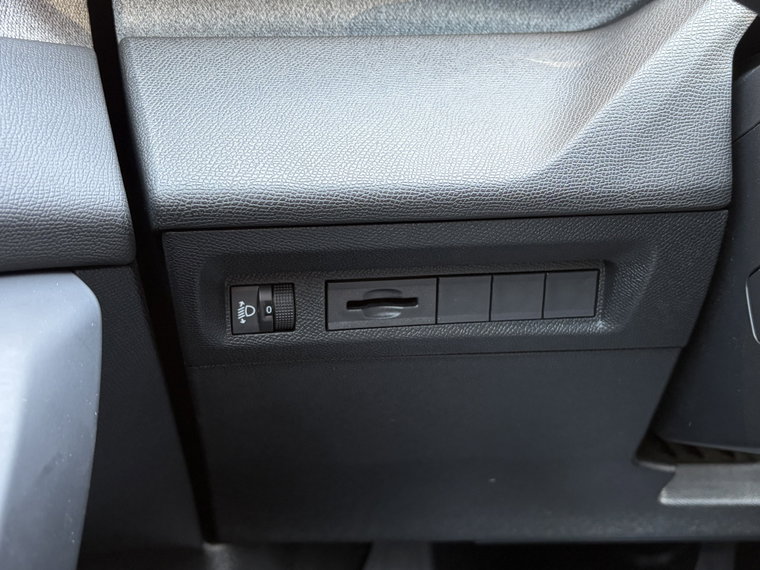 Vehicle Image 41