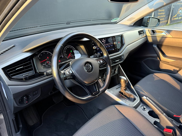 Vehicle Image 29