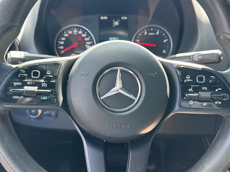 Vehicle Image 24