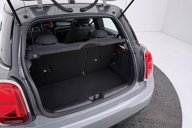 Vehicle Image 30