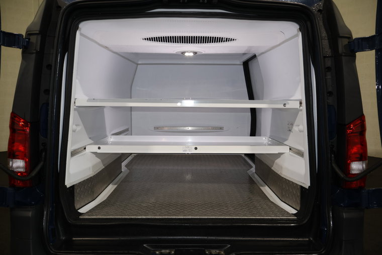 Vehicle Image 13