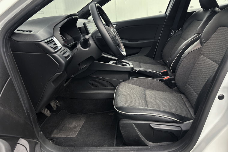 Vehicle Image 28