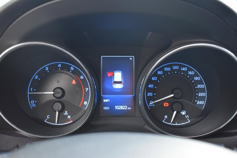 Vehicle Image 12