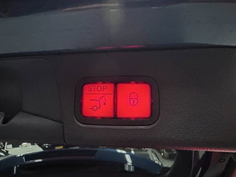 Vehicle Image 26