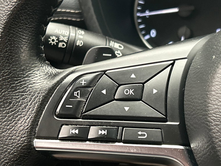 Vehicle Image 24