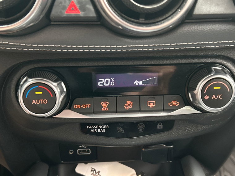 Vehicle Image 38