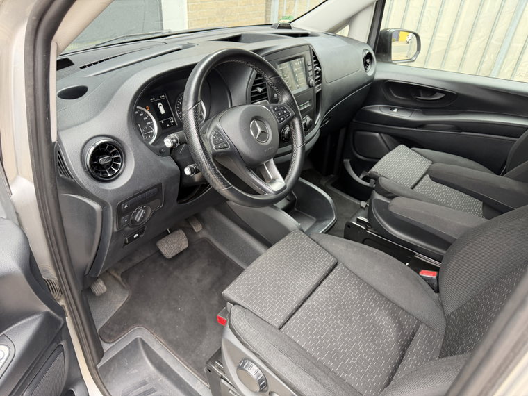 Vehicle Image 37
