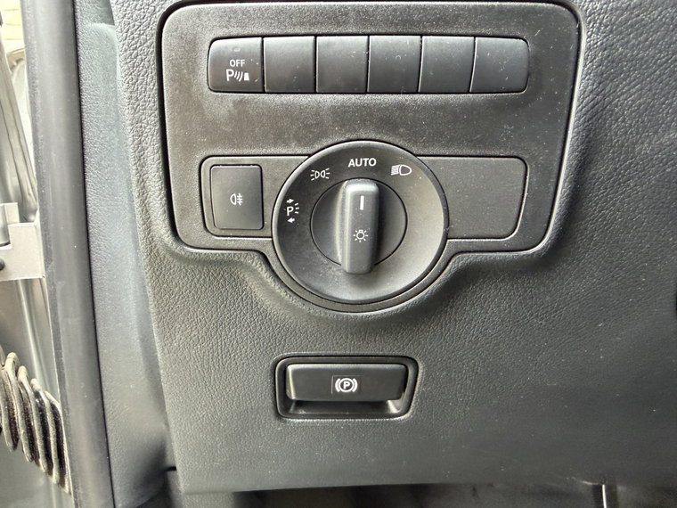 Vehicle Image 39