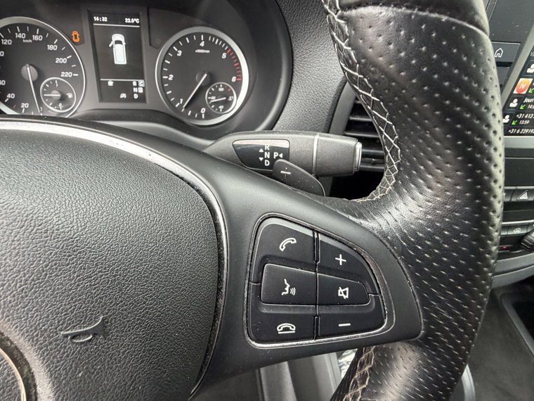 Vehicle Image 42