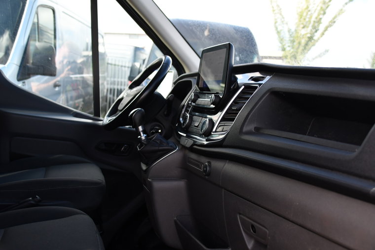 Vehicle Image 18