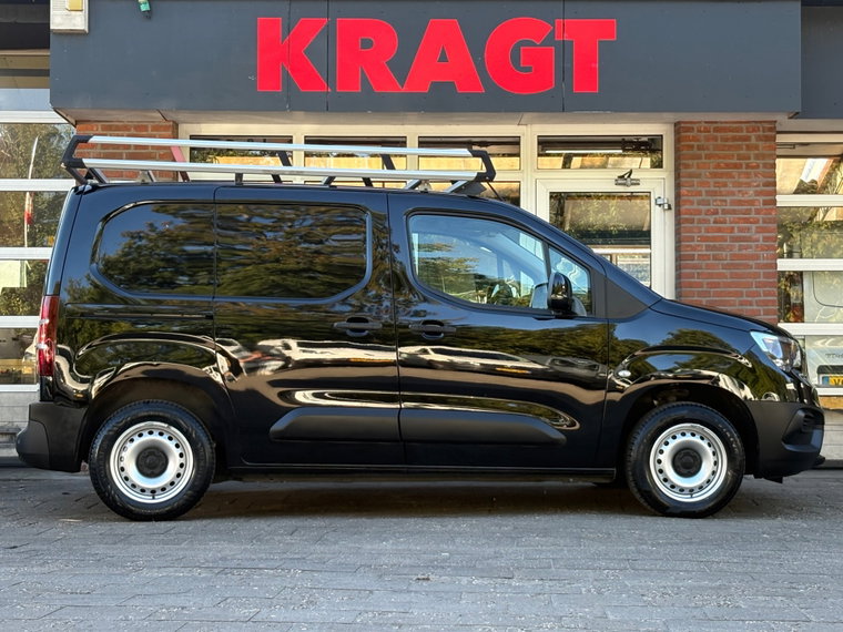 Vehicle Image 33
