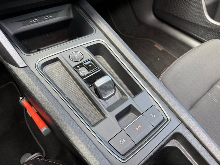 Vehicle Image 40