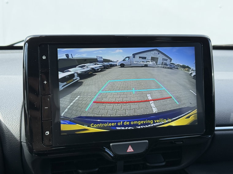 Vehicle Image 23