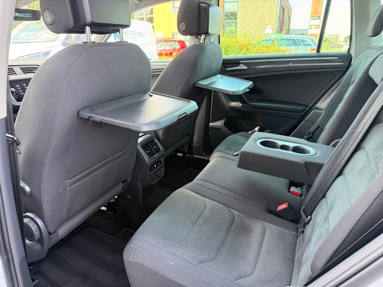 Vehicle Image 23