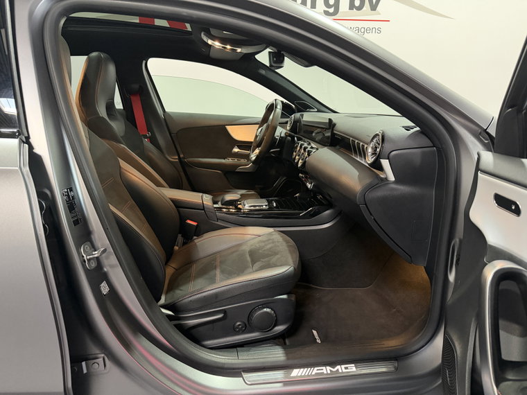 Vehicle Image 39