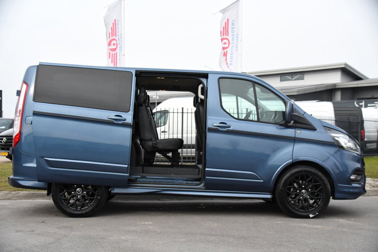 Vehicle Image 13