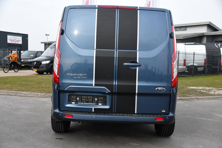 Vehicle Image 33