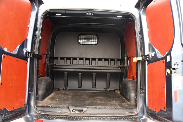 Vehicle Image 35