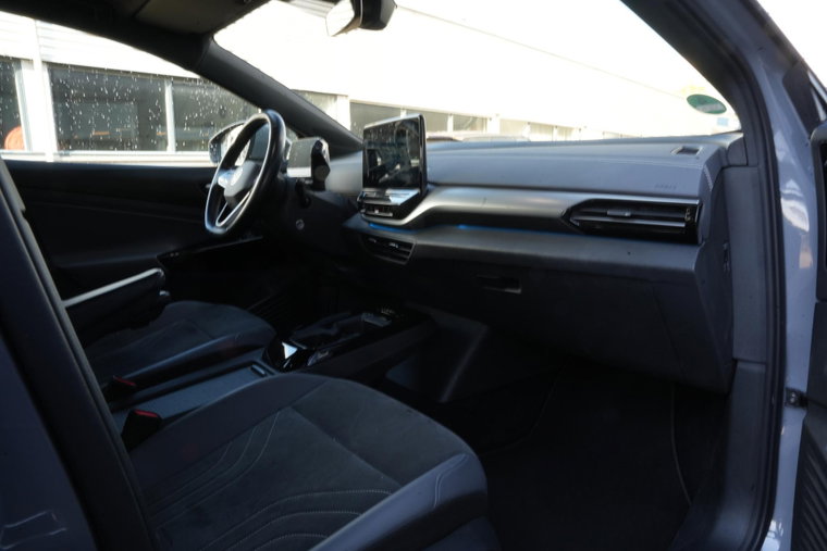 Vehicle Image 31