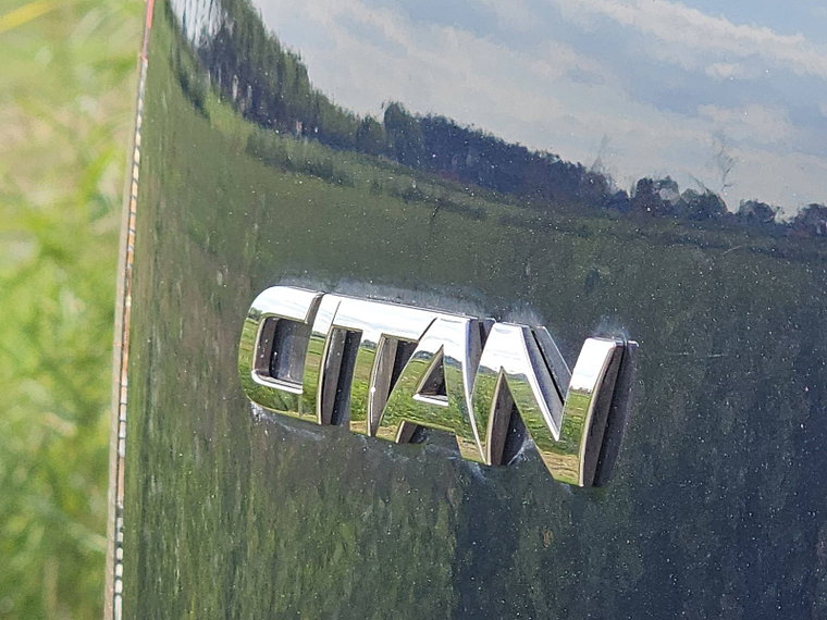 Vehicle Image 16