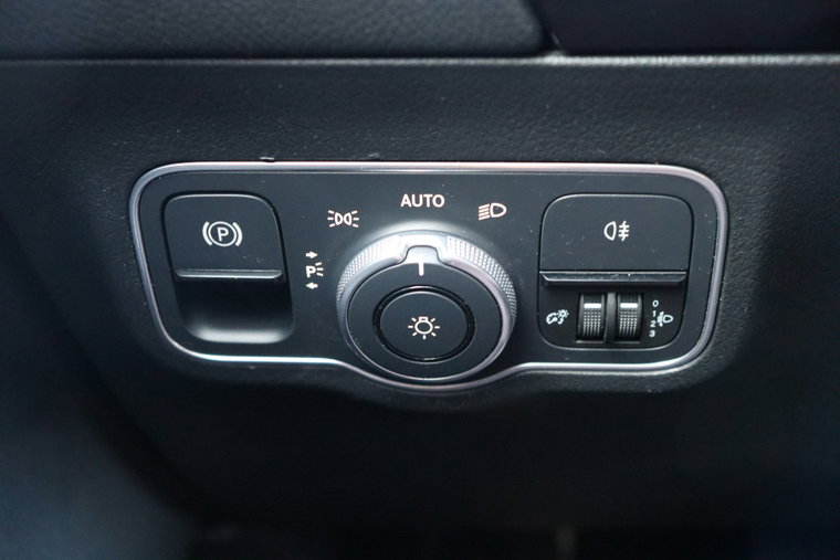 Vehicle Image 26