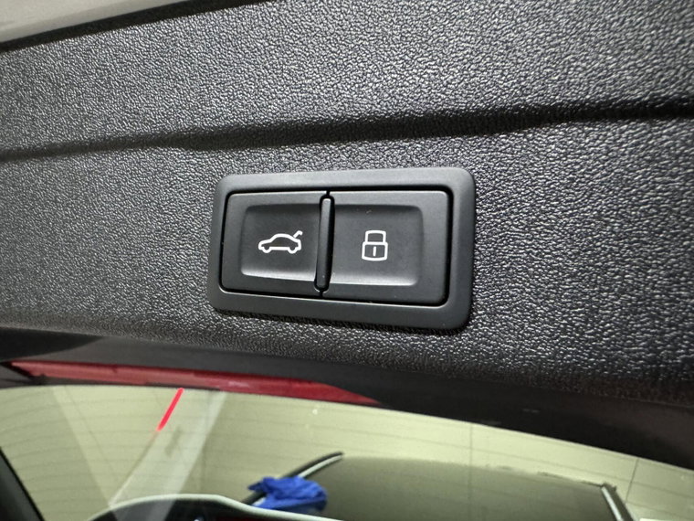 Vehicle Image 50