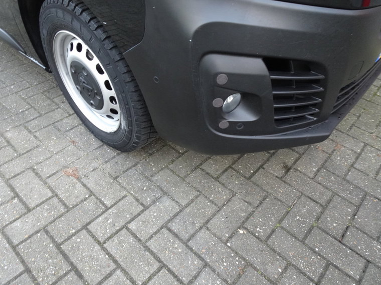 Vehicle Image 24