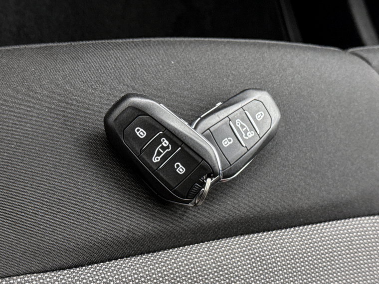 Vehicle Image 20