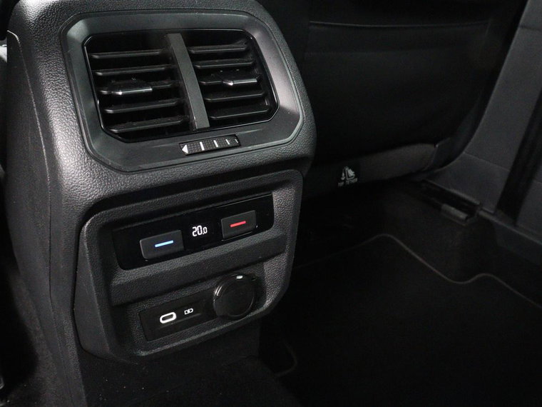 Vehicle Image 39