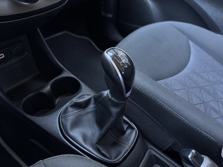 Vehicle Image 35