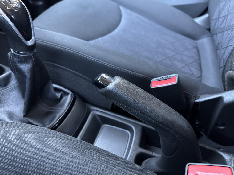 Vehicle Image 37