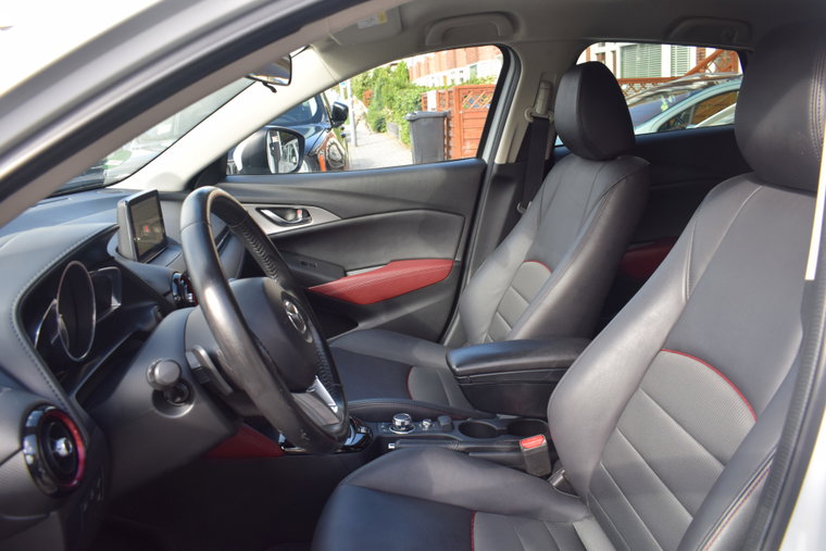 Vehicle Image 14