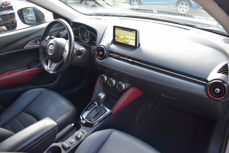 Vehicle Image 18