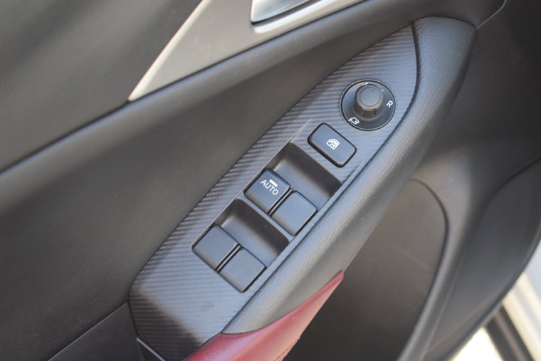 Vehicle Image 32