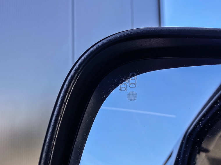 Vehicle Image 37