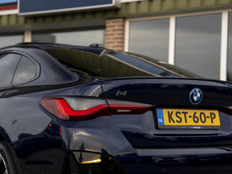 Vehicle Image 40