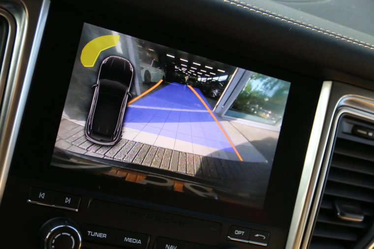 Vehicle Image 9