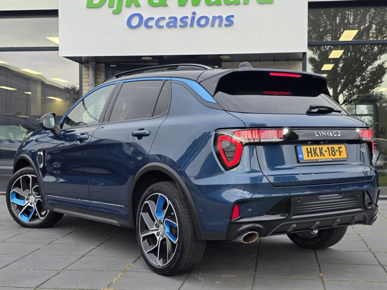 Vehicle Image 11